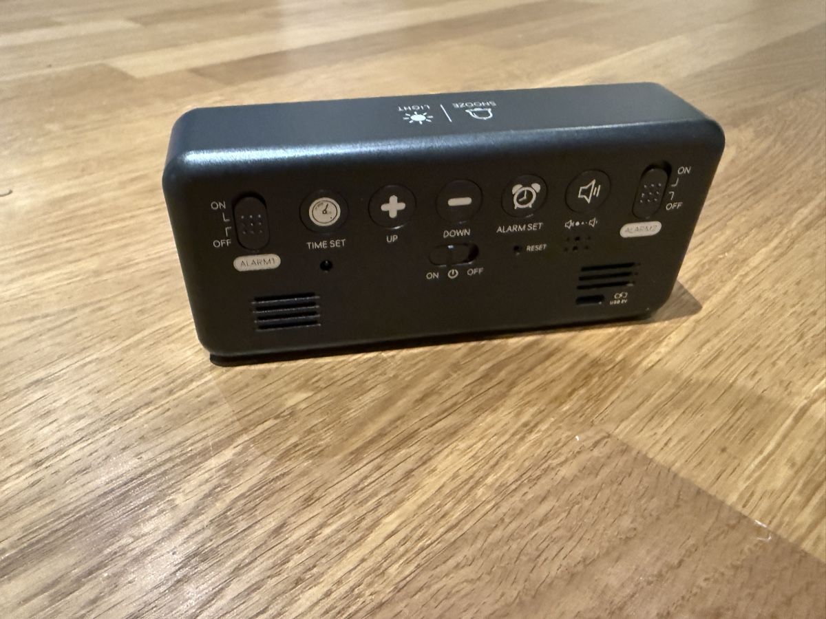 Sveglie: LATEC Digitaler Wecker – Usato da Rain venduto da -prosper- 1
