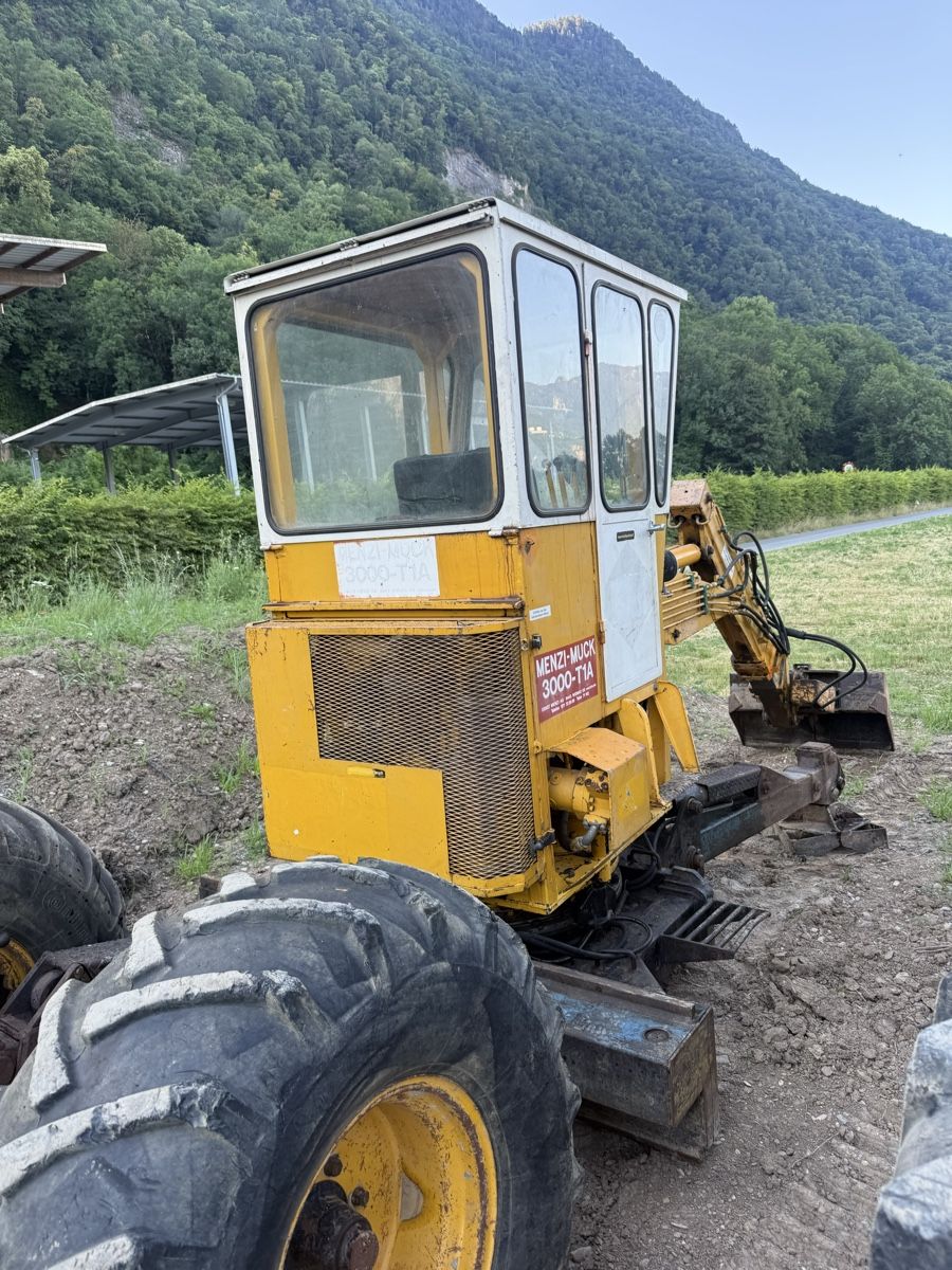 Menzi Muck Bagger: Menzi Muck 3000 – Gebraucht aus Villeneuve VD von Tiennot 4