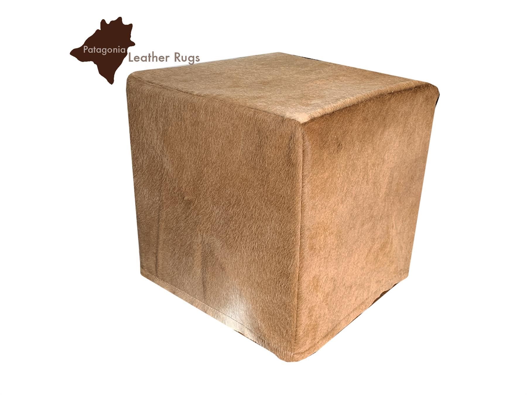 Sgabelli: Kuhfell Hocker Beige – Nuovo e nell'imballaggio originale da Arbedo venduto da patagonialeatherrugs 2