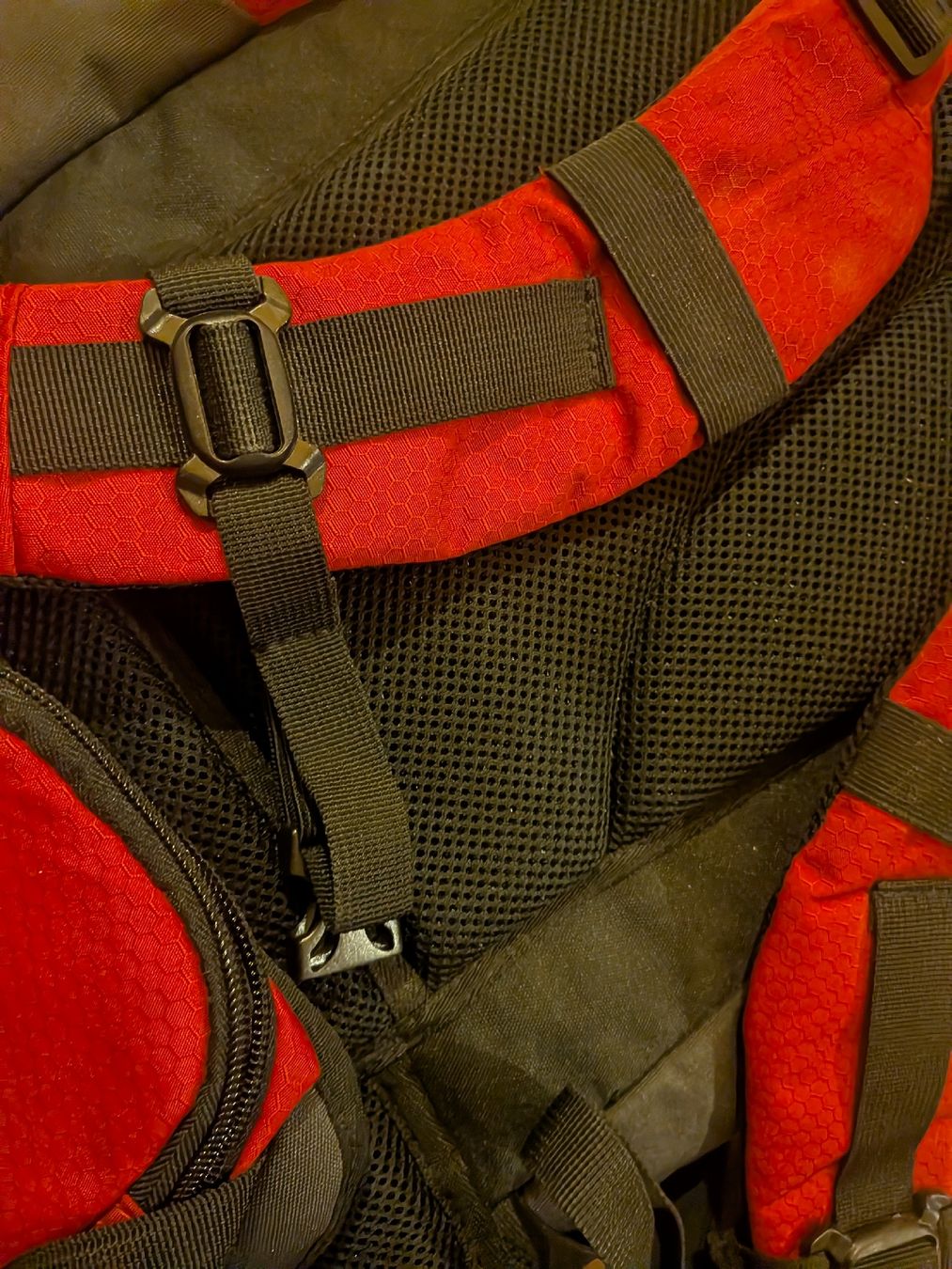 Zaini: Wanderrucksack Hi-Tec – Usato da Muttenz venduto da wr081 4