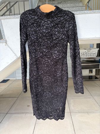 Wunderschönes Cocktailkleid GUESS schwarz - Grösse 34/36