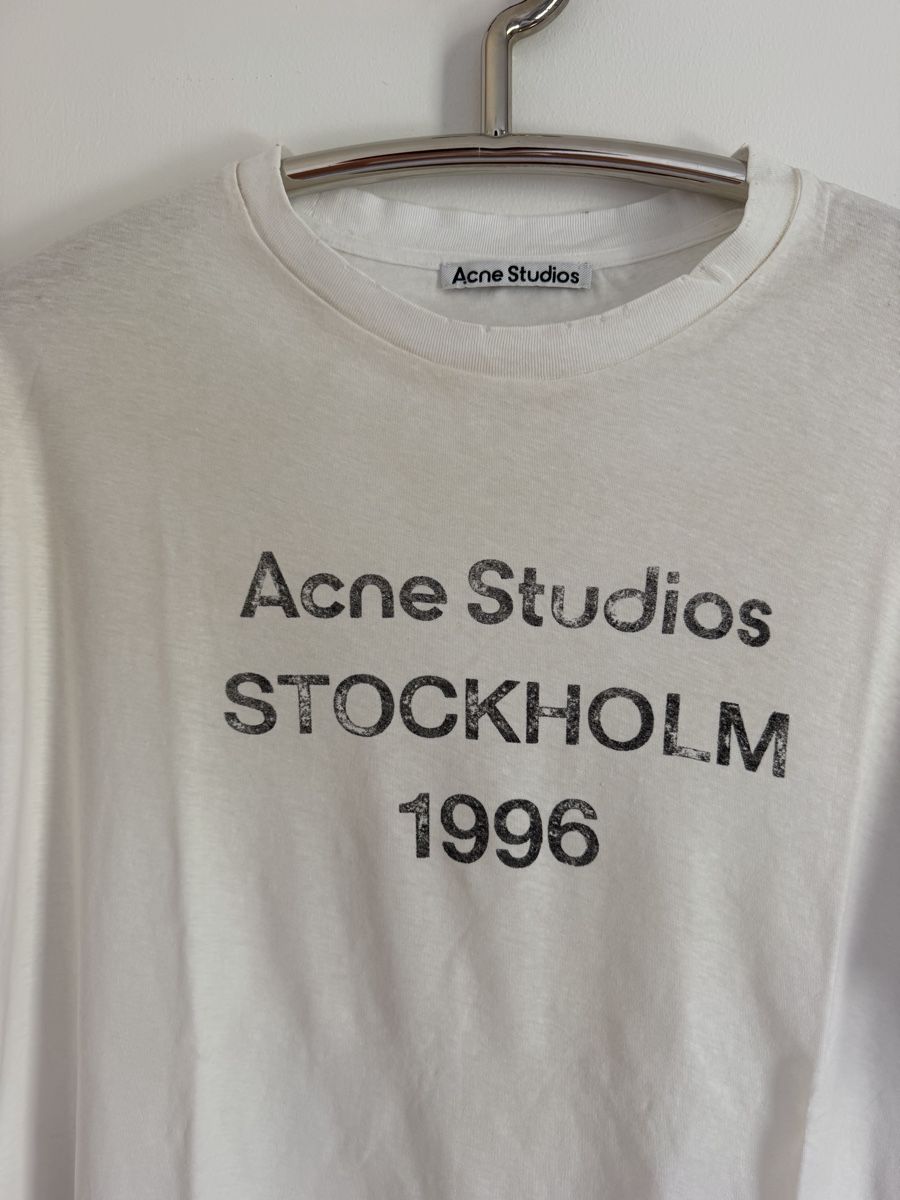 T-shirt: Acne Studios Tee | L – Usato da Gordola venduto da lance235 1