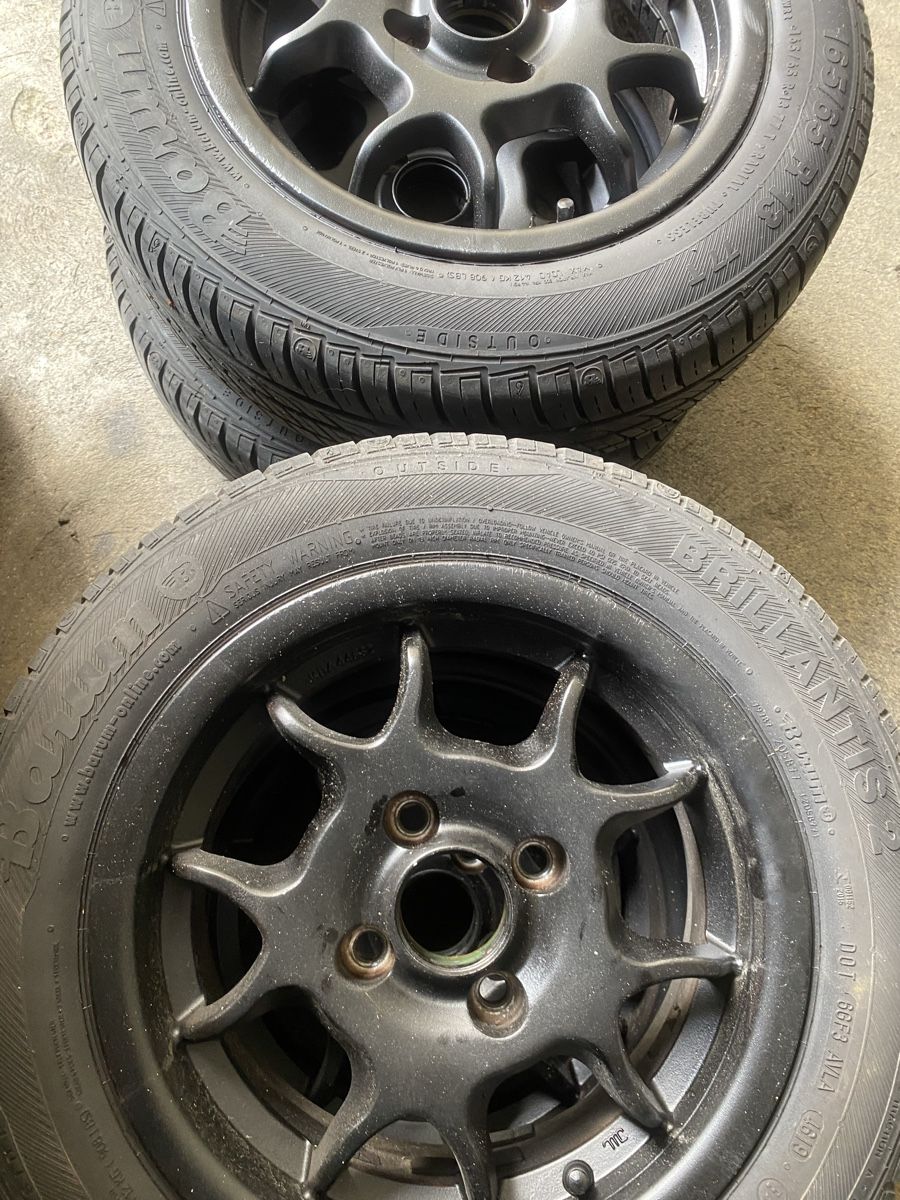 Volkswagen Cerchioni: Komplett felge 4x100 vw – Usato da biel-bienne venduto da Sekiz 7