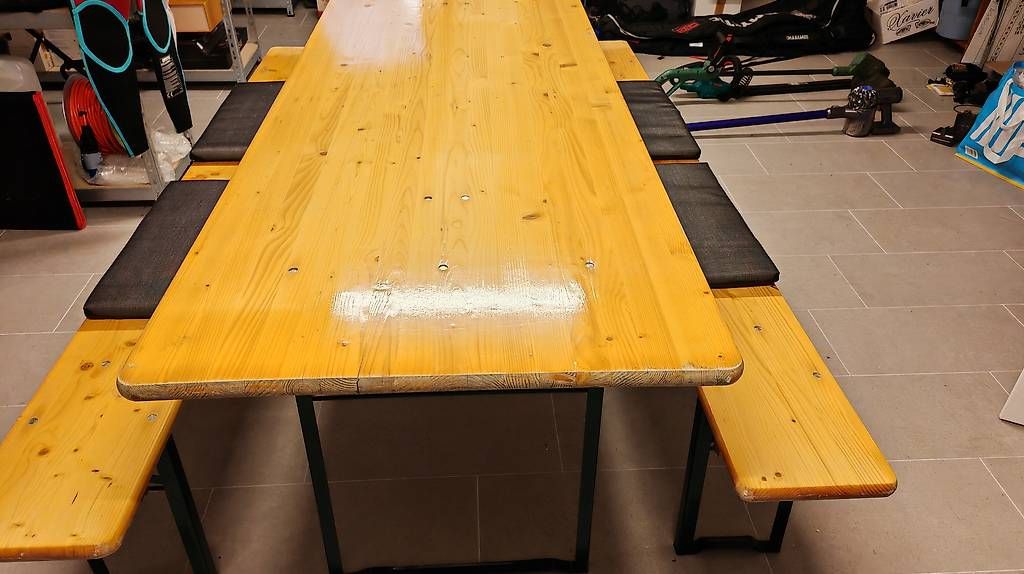 Set di tavolo e panche: Table + 2 bancs bois 2,2m – Usato da Penthaz venduto da GGE01 2