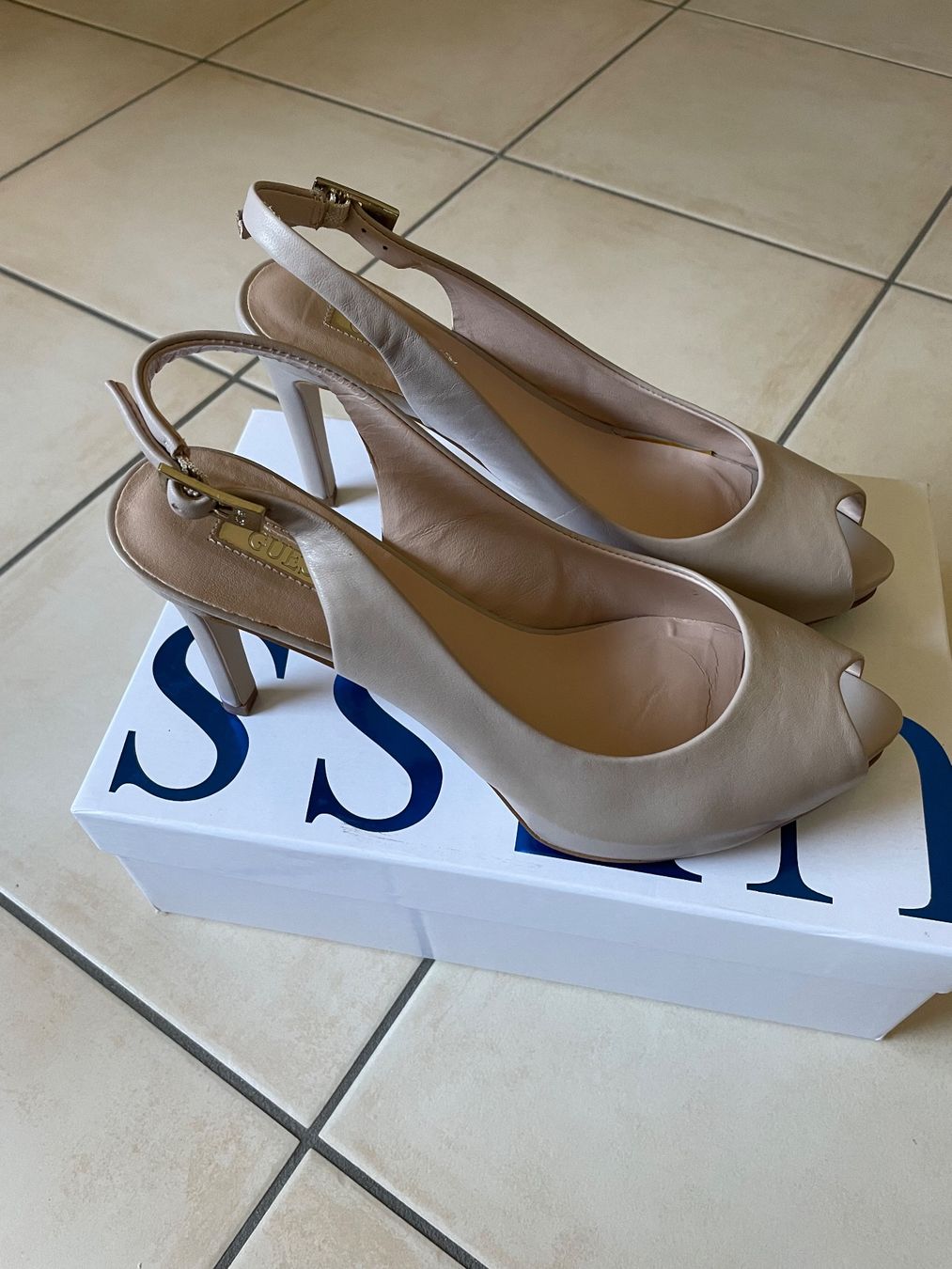 Guess Scarpe da donna: Sandali Guess 38 – Usato da Gorduno venduto da cha_9lgw 1