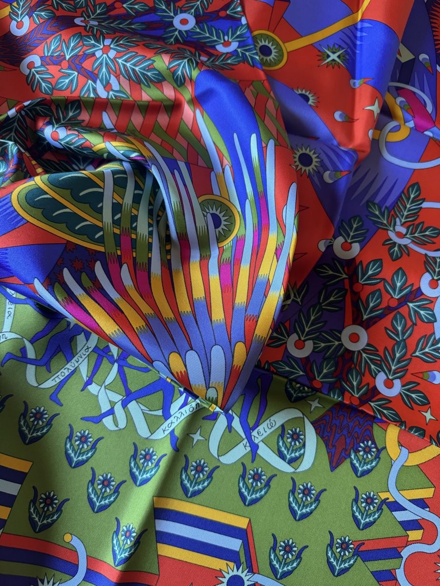 Hermès Foulard & Sciarpe: Hermès carré 90 neuf Source de Pégase  – Nuovo e nell'imballaggio originale da Genève venduto da Allisgood 5