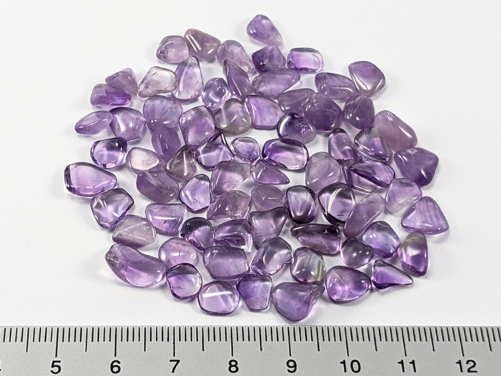 Mineralien & Heilsteine: Amethyst getrommelte Splitter 6 bis 11mm, 15 Gramm – Neu und originalverpackt aus Meilen von StoneGarden