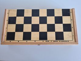 Schachspiel Holz Klappbar mit Figuren Jugoslawien guter Z...