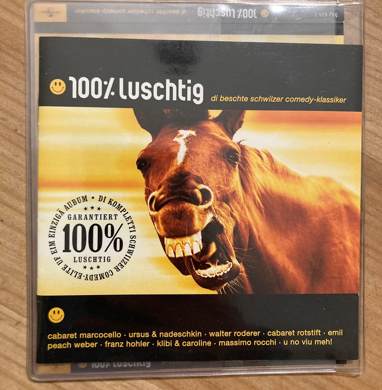 CD: CD: 100% luschtig * Schweizer Comedians – Usato da Basel venduto da AufeinenBlick