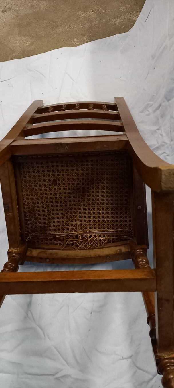 Stühle: Chaise ancienne en bois massif – Gebraucht aus Fey von sverigi 4