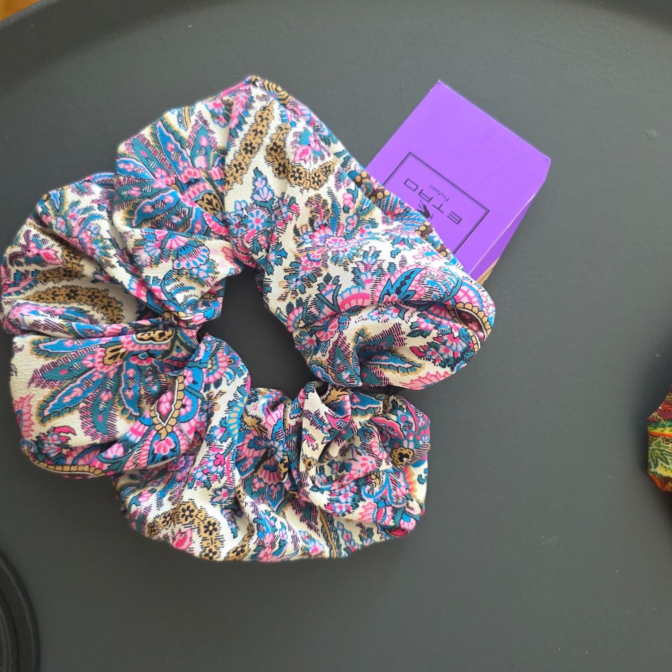 Etro Haarschmuck: ETRO Seide 100% – Neu und originalverpackt aus Zollikon von Galaxycana