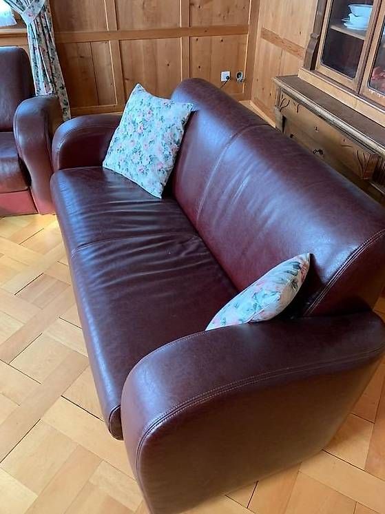 Sofas:  Leder-Garnitur Couch 3-Sitzer 2-Sitzer Sofa Bordeaux Sofa – Gebraucht aus Wittenbach von Stefan.K57 1