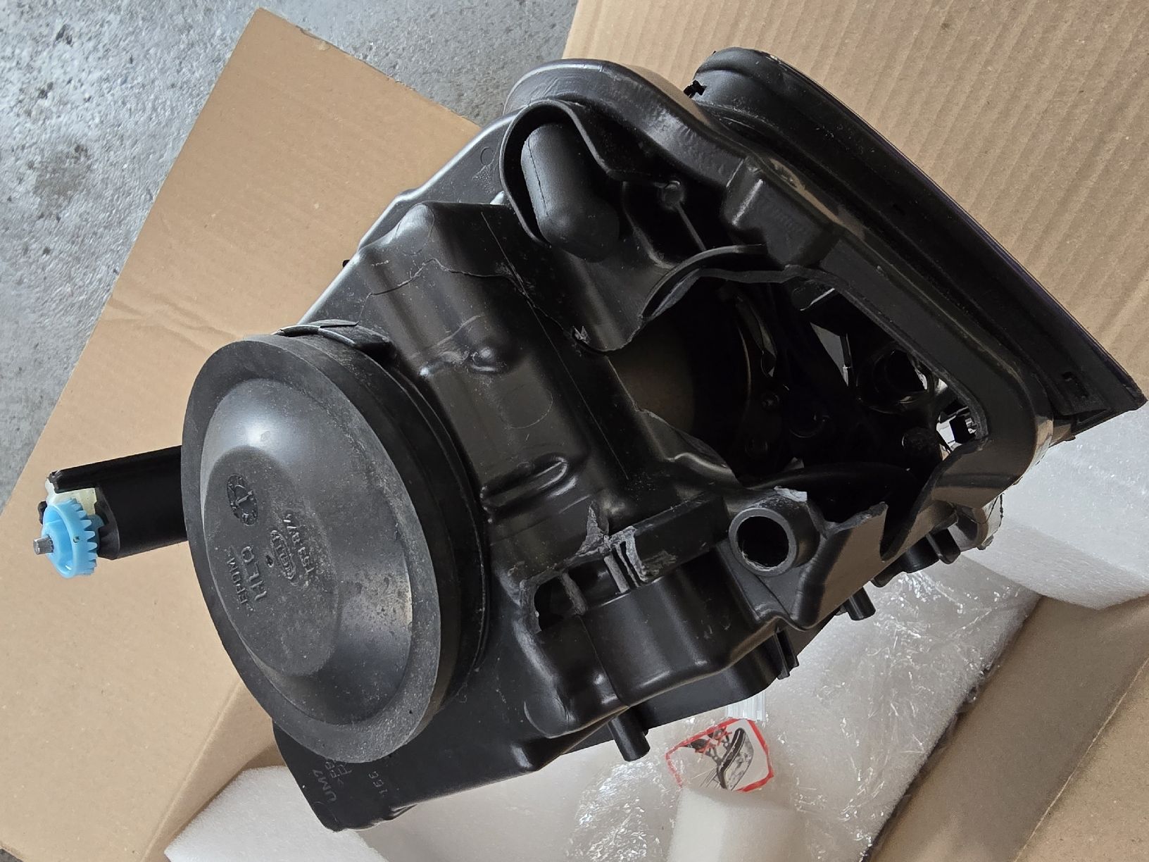 Hella Fari: Audi A3/S3/RS3 8P Scheinwerfer rechts – Difettoso da Menziken venduto da JJRacing 4