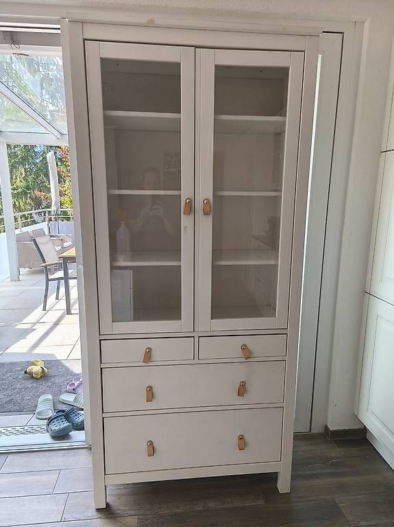 Vitrines: Ikea Hemnes Vitrine – D'occasion à Mauren par cbr_vj6p