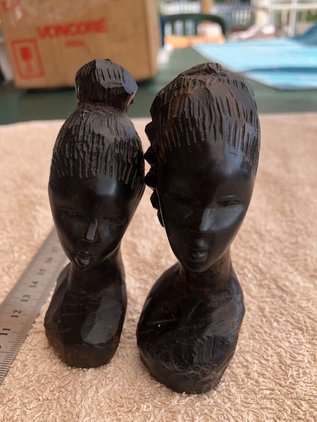Statuette: 2 sculptures buste de femmes africaines – Usato da Goumoens-la-ville venduto da sfornallaz