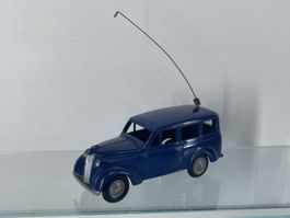 Voiture Renault C.I.J. 300 KGS, Made in France. 1:43