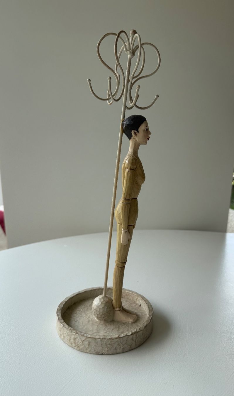 Portagioie: Vintage Schmuckständer Puppe Holzoptik – Usato da Dietschwil venduto da adr_gs9w 2