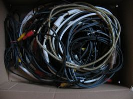 Diverse Kabel gebraucht günstig zu verkaufen