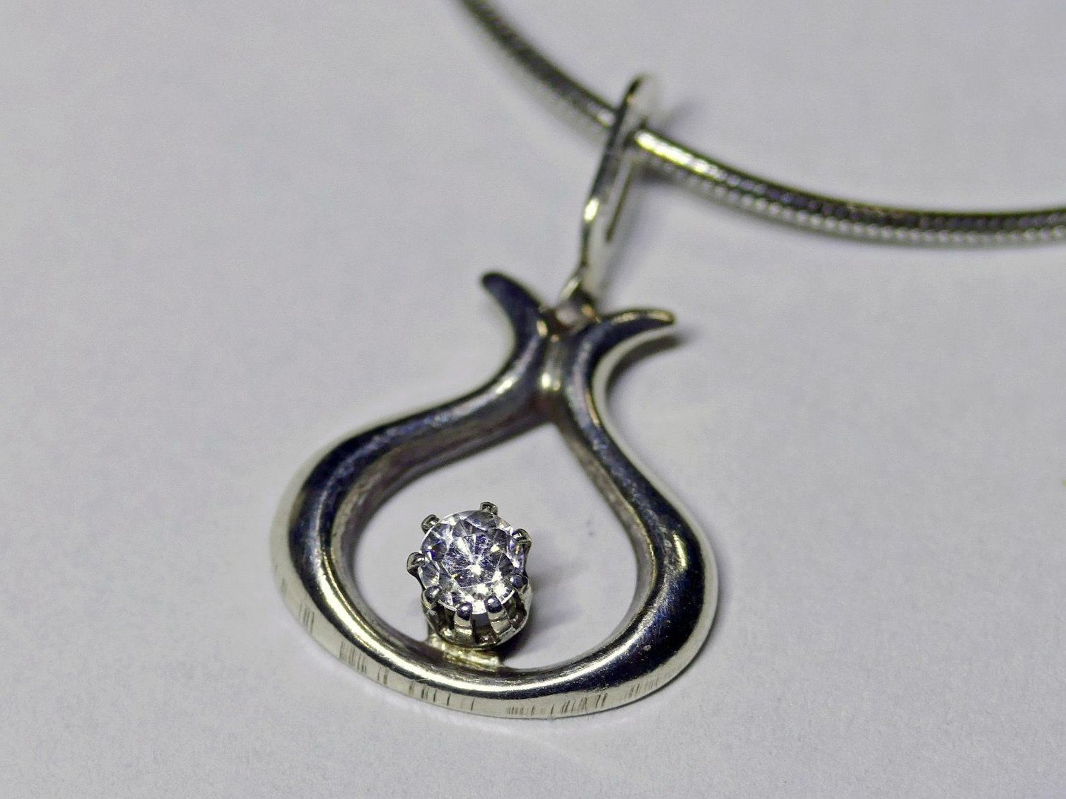 Catenine: Halskette Silber 925 mit Anhänger – Usato da Matten b. Interlaken venduto da kero71