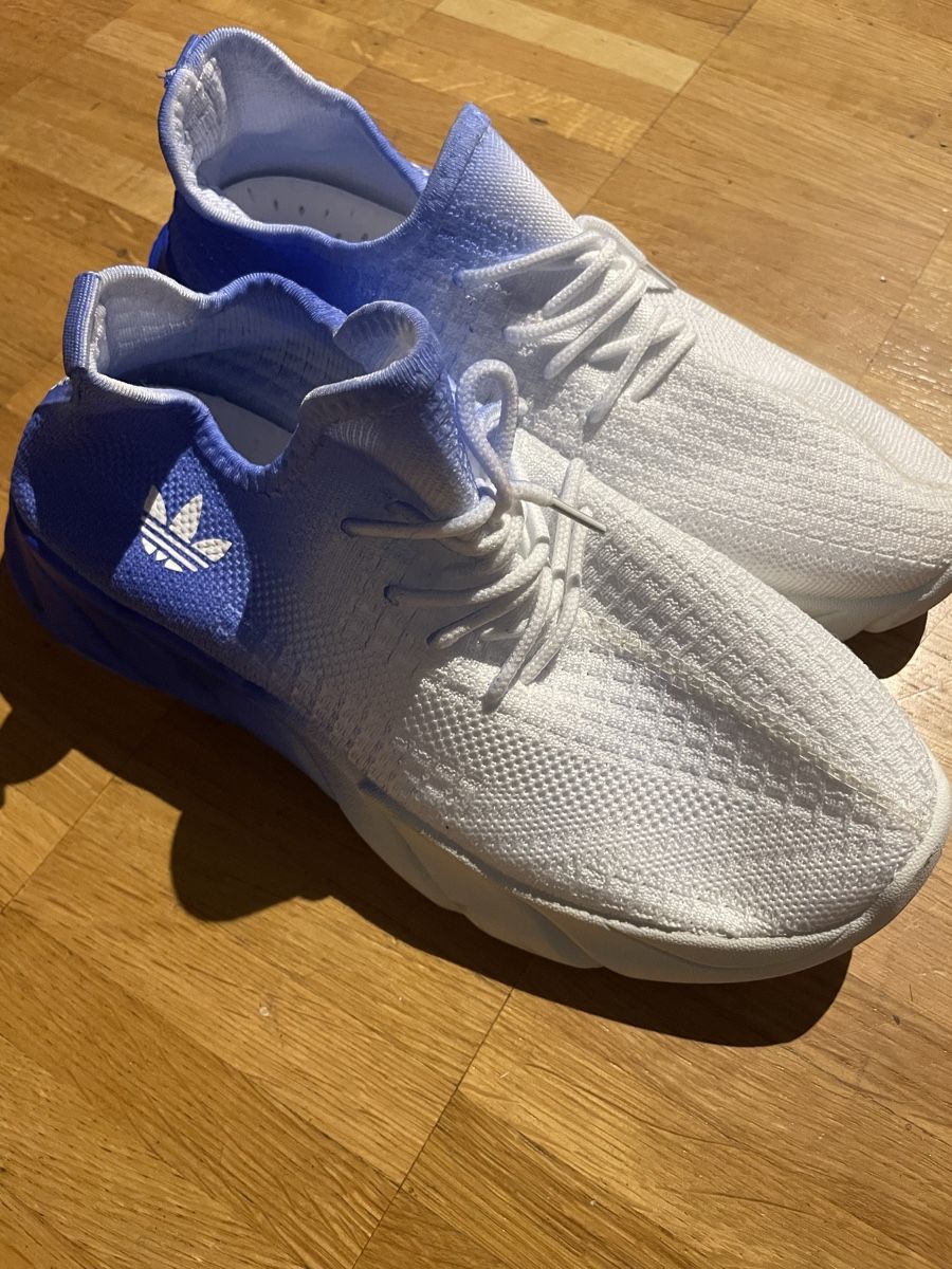 Scarpe da uomo: Turnschuhe Grösse 38 weiss/blau neu – Nuovo (secondo la descrizione) da Winterthur venduto da mie_l9gr 1