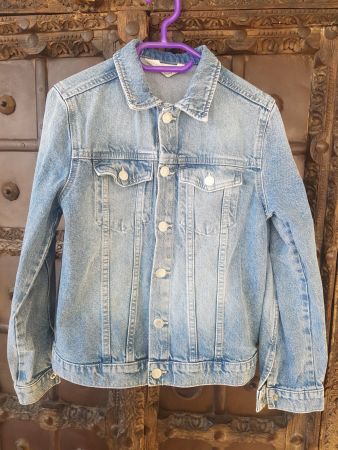 NEUWERTIGE MÄDCHEN JEANSJACKE VON H&M