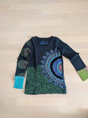 Desigual Pullover Gr. M bunt mit Glitzersteinen