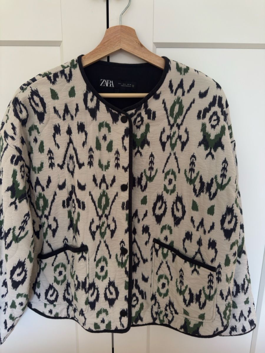 Zara Jacken: Jacket Zara L – Gebraucht aus Fribourg von lrb_ht5m