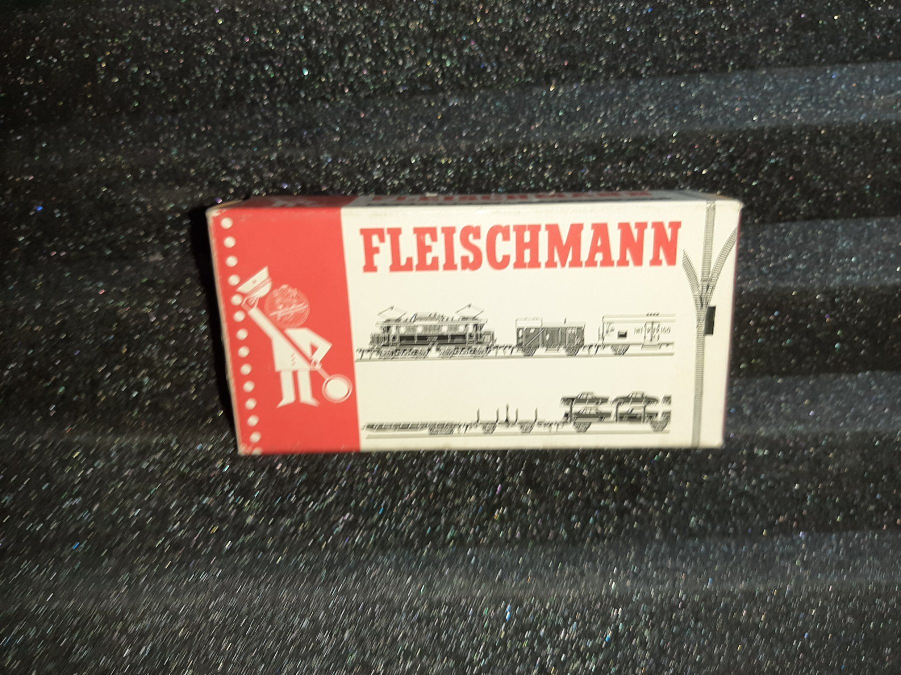 Fleischmann Modelleisenbahnen: FLEISCHMANN 5054 – Gebraucht aus Avully von RIVALIS 4
