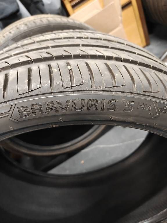 Pneus & Roues: Sommerreifen 255/30 R20 92 Y – D'occasion à Eiken par Closer_ 2