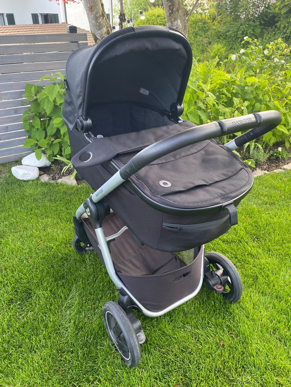 Maxi-Cosi Carrozzine: Maxi Cosi Kinderwagen und Auto Babyschale – Usato da Laupen ZH venduto da and_5vgq 2