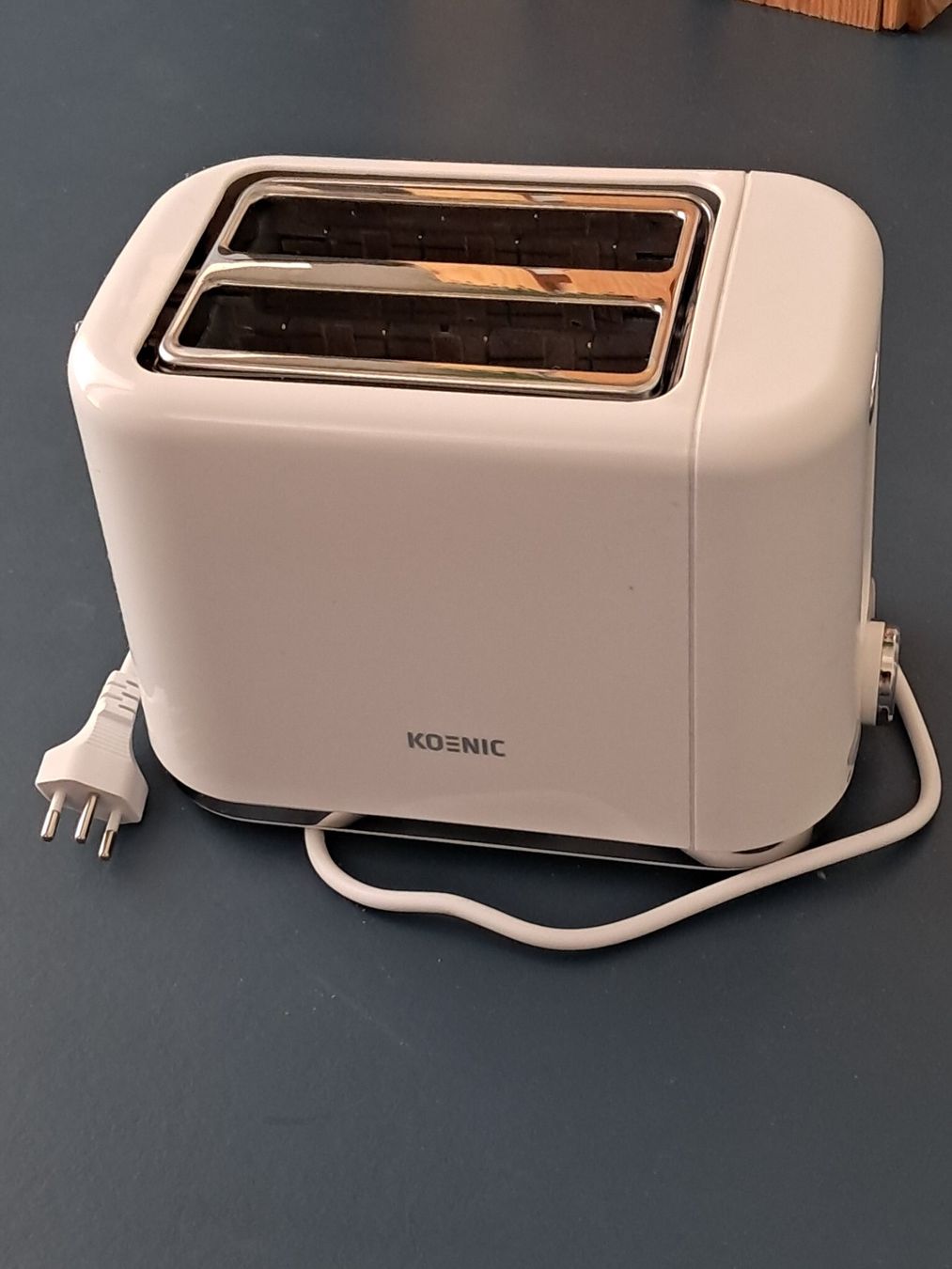 Elettrodomestici da cucina: Toaster KOENIC KTO 2210 W – Usato da Zürich venduto da hawk1