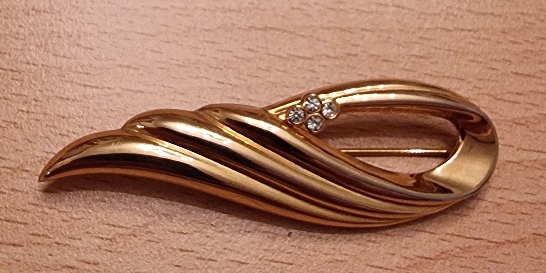 Spille & Fermagli: Schöne Brosche (Modeschmuck vergoldet – Usato da Bern venduto da chuderluri01 1