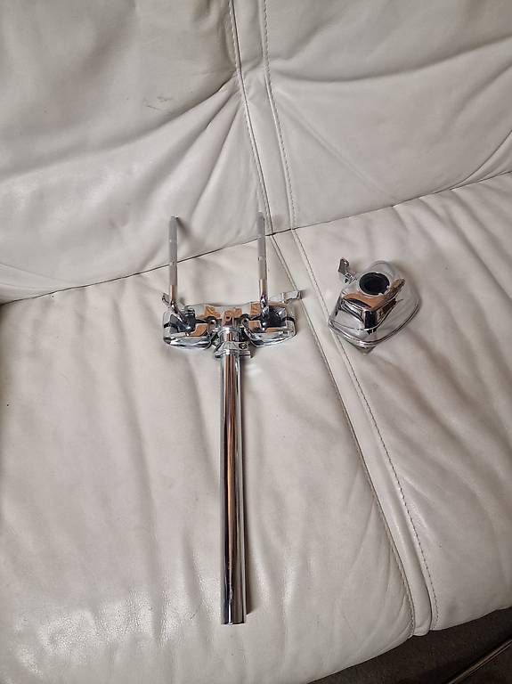 Strumenti musicali: Mapex Doppel Tom Halter mit Bass Drum Mount – Usato da Mur (Vully) FR venduto da Bigwhite