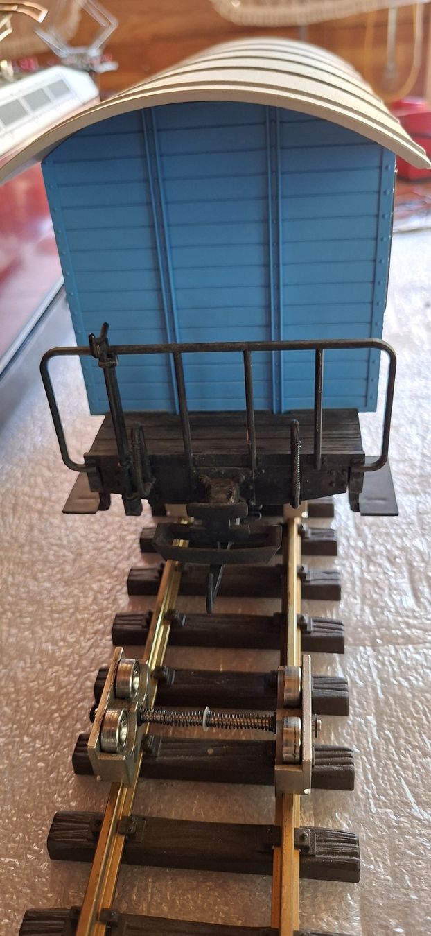 LGB Modelleisenbahnen: RhB Güterwagen Cargo Domizil – Gebraucht aus Münsingen von wd65 2