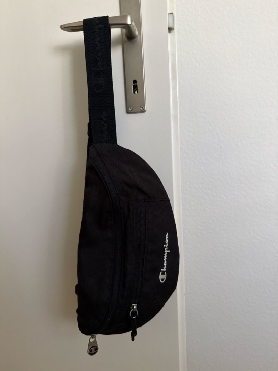 Champion Borse: Bauchtasche Champion  – Nuovo (secondo la descrizione) da Schaffhausen venduto da Lutka01