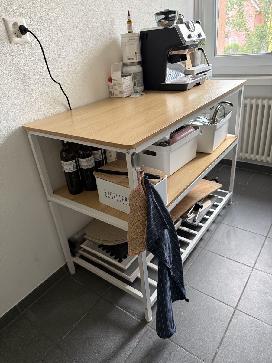Tische: Tisch / Gestell – Gebraucht aus Winterthur von Lisanatascha15