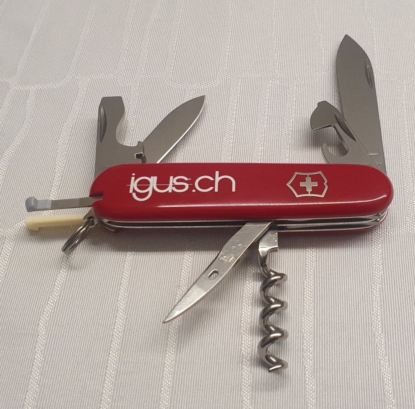 Victorinox Coltelli tascabile: 3 Victorinox Taschenmesser mit Logo – Usato da Härkingen venduto da MarianneSi 6