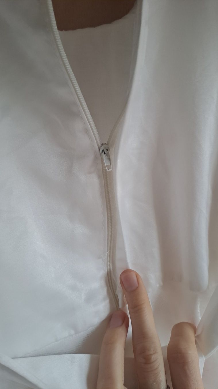 Vestiti & Gonne: robe élégante avec strass en coton et tulle – Usato da Bernex venduto da Dariafr 5