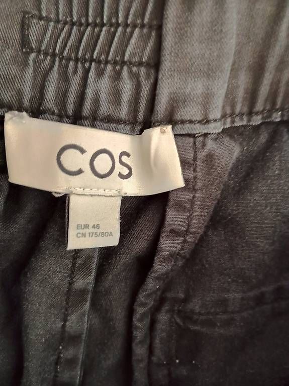 Cos Pantaloni: Schlichte Hose von Cos – Usato da Zürich venduto da Melianea 2