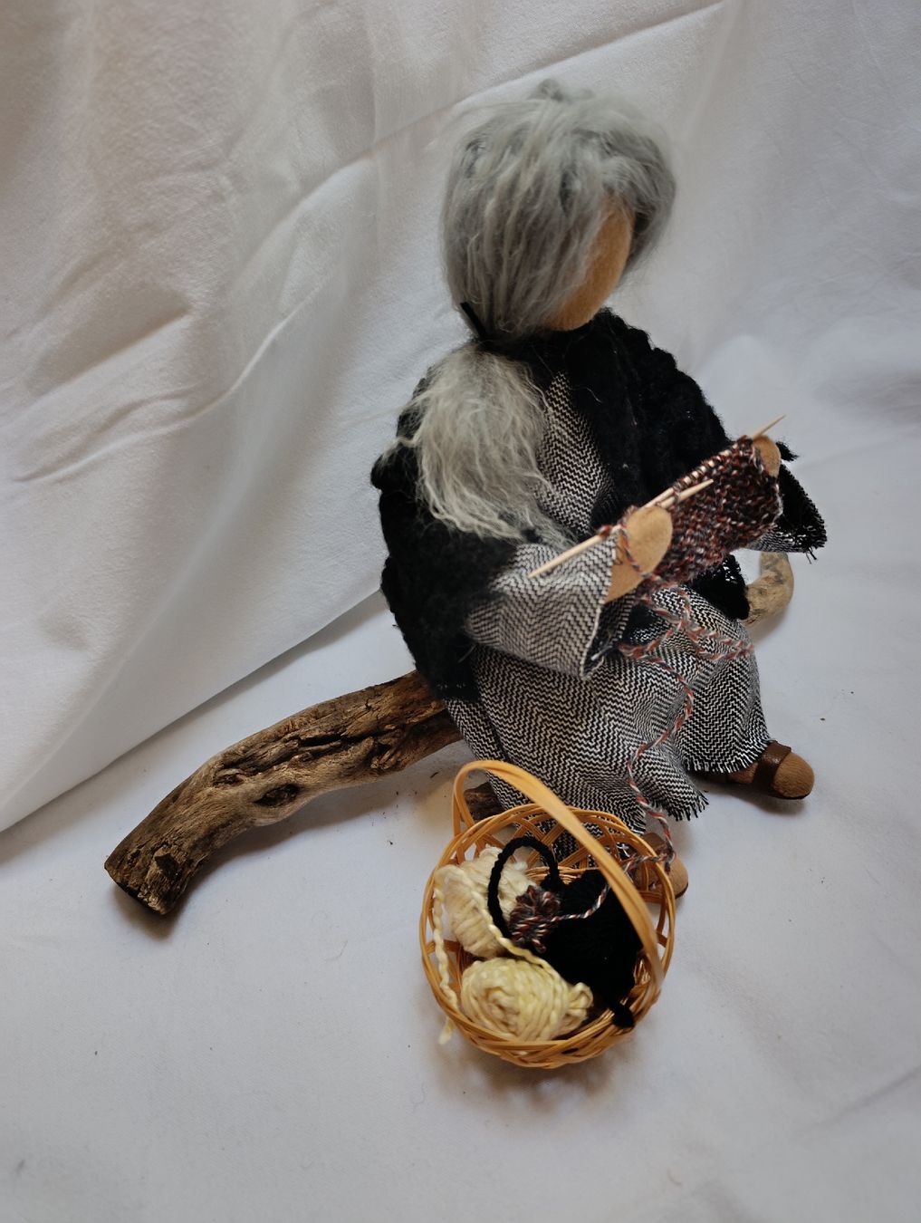 Figuren: Schwarzenberger Krippenfiguren  – Neu (gemäss Beschreibung) aus Oberarth von sil_9dfs 4