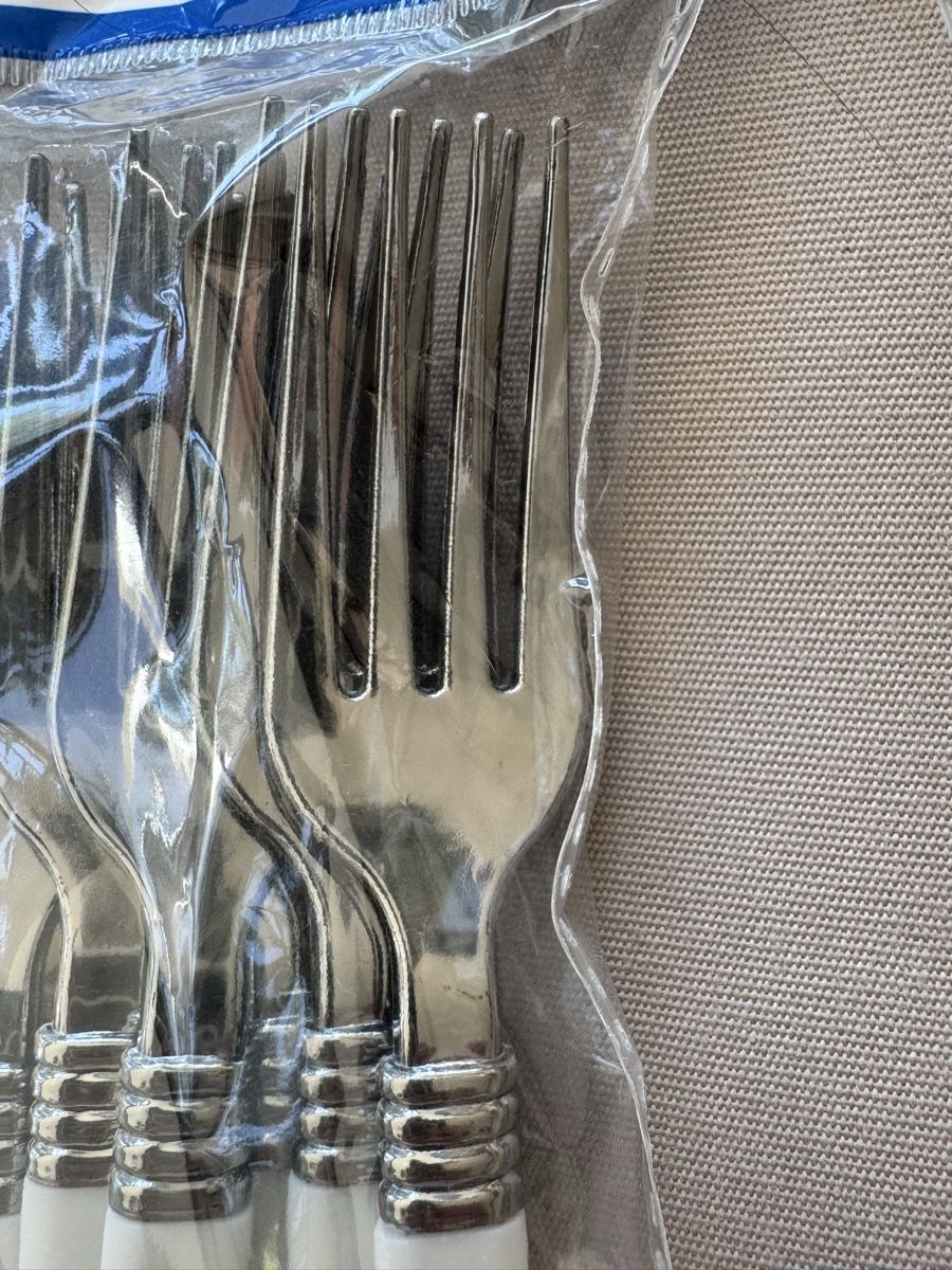 Set di posate: Besteck Sets mit elfenbeinfarbenen Griff neu. – Nuovo e nell'imballaggio originale da Zürich venduto da Flo021000 5