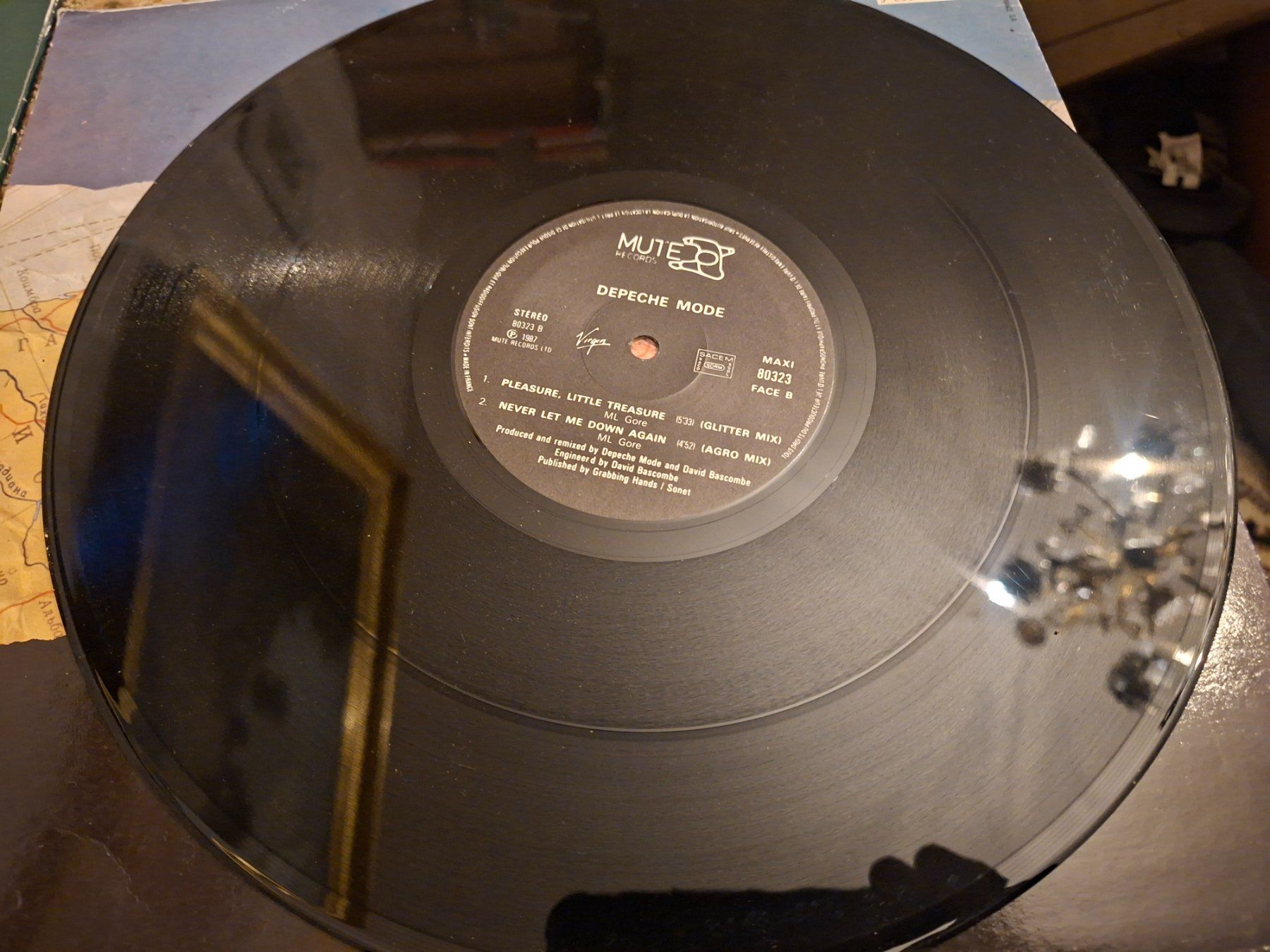 Dischi in vinile: 2x 12" Maxi - Depeche Mode - Little 15 + Never let Me Down – Usato da Bernex venduto da Wannabehasbeen01 8