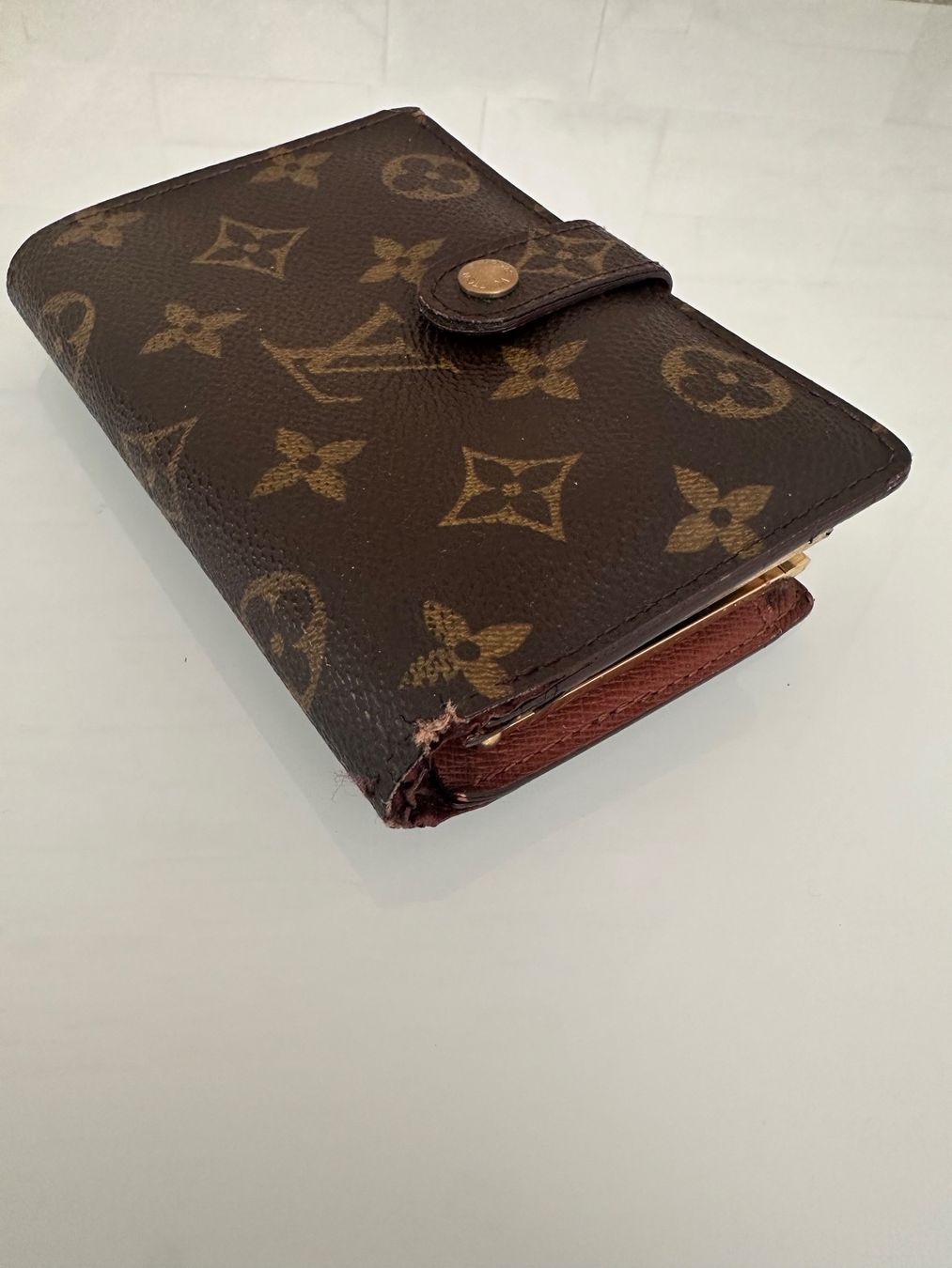 Louis Vuitton Portemonnaie: Louis Vuitton Compact Wallet - Nr. 1068 – Gebraucht aus Hittnau von LuxAndMore 2