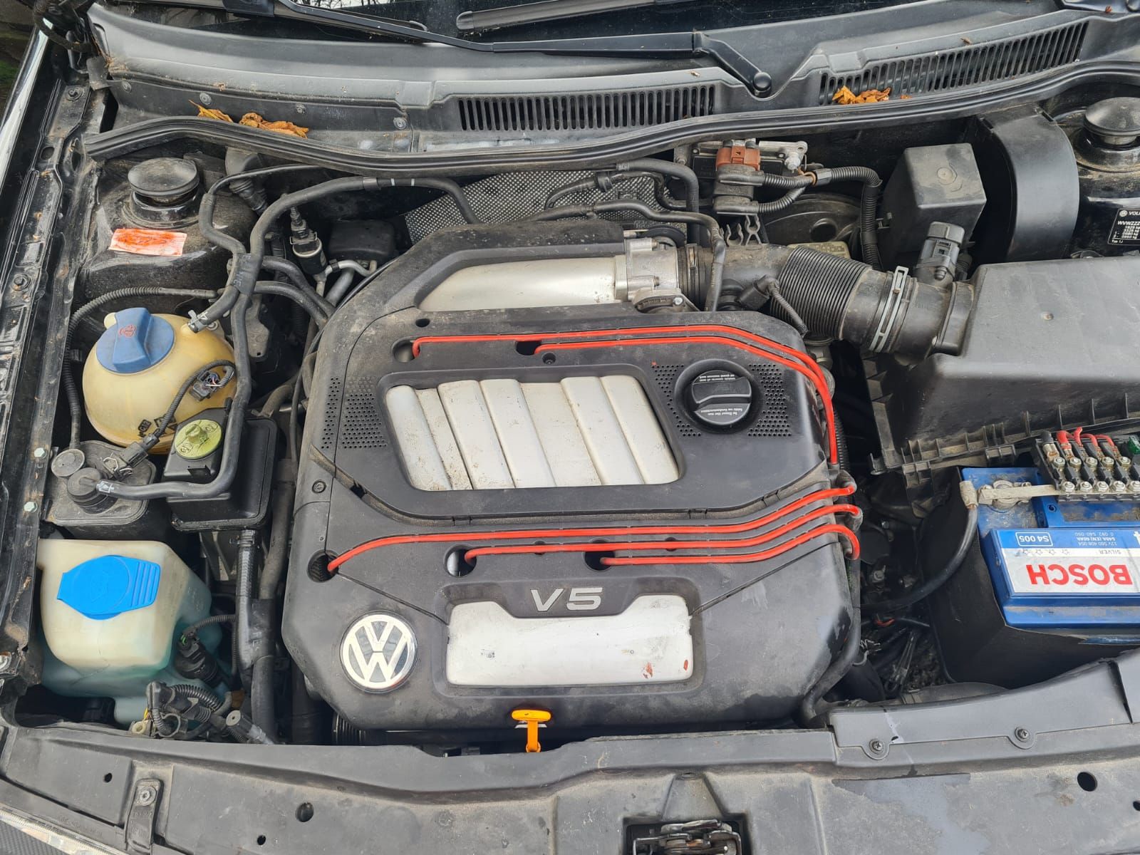 VW Autos: vw bora 2.3L – Gebraucht aus Mastrils von  3