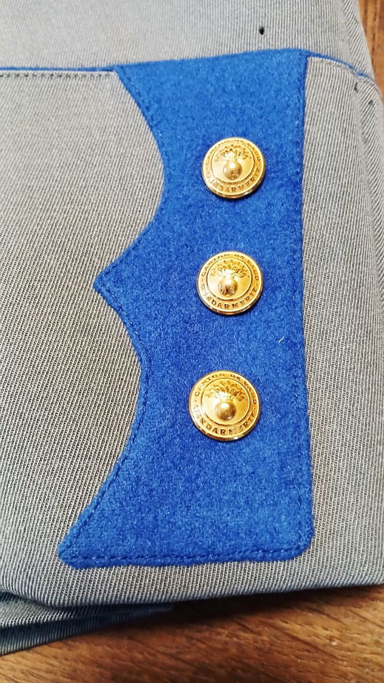 Uniformi: Veste de Gendarmerie Vaudoise – Usato da Romainmôtier venduto da PanPan 3