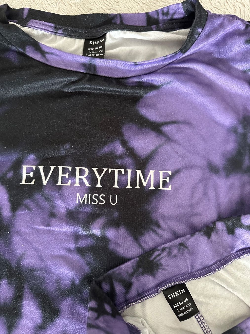 Shein T-shirt: T-Shirt oversized schwarz lila Gr. L – Usato da Emmenbrücke venduto da little.treasures 1
