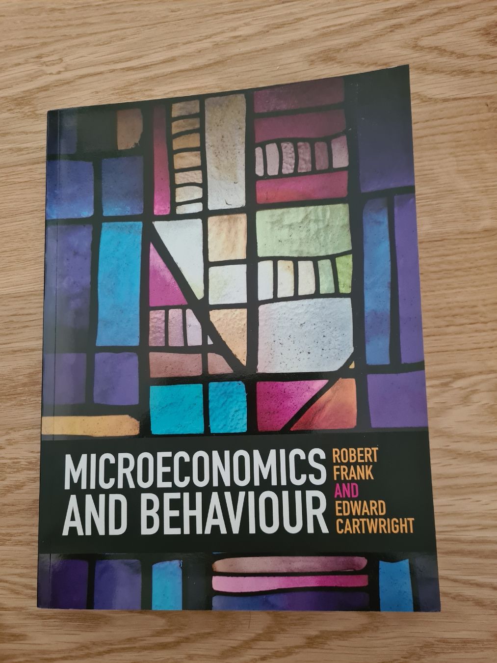 Libri: Microeconomics and Behaviour Buch von Frank und Cartwright – Usato da Horw venduto da Mirii91