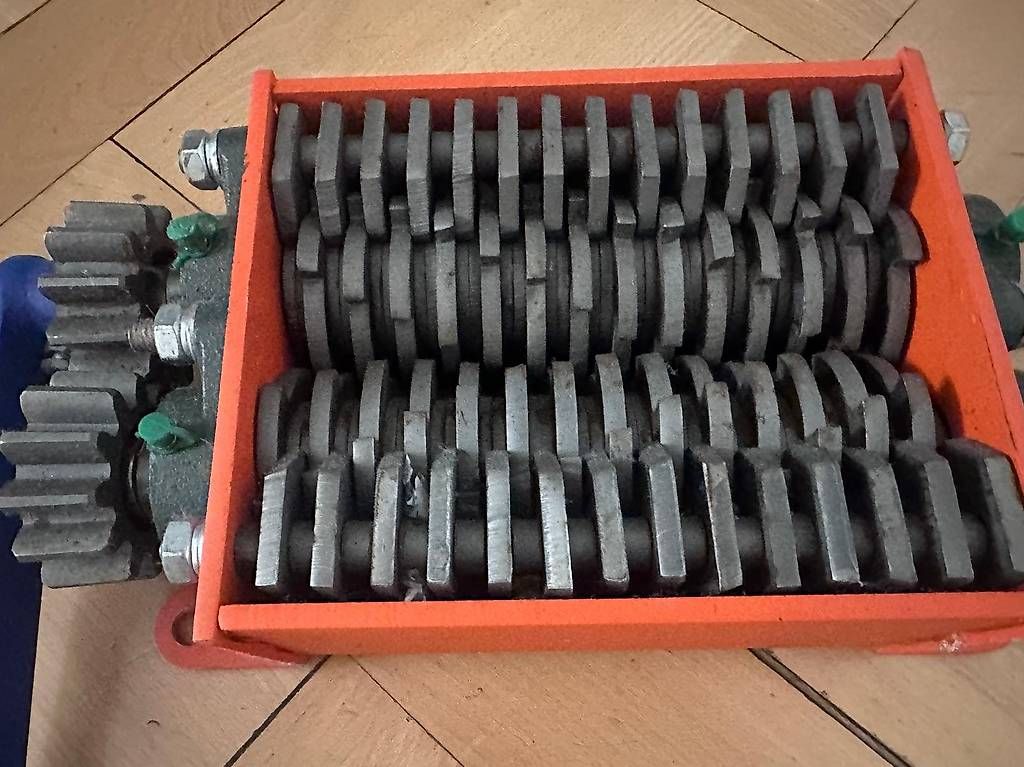 Distruggi documenti: Shredder, Abfallshredder, Industrieshredder, Zerkleinerer – Usato da Zürich venduto da Flyfish 4