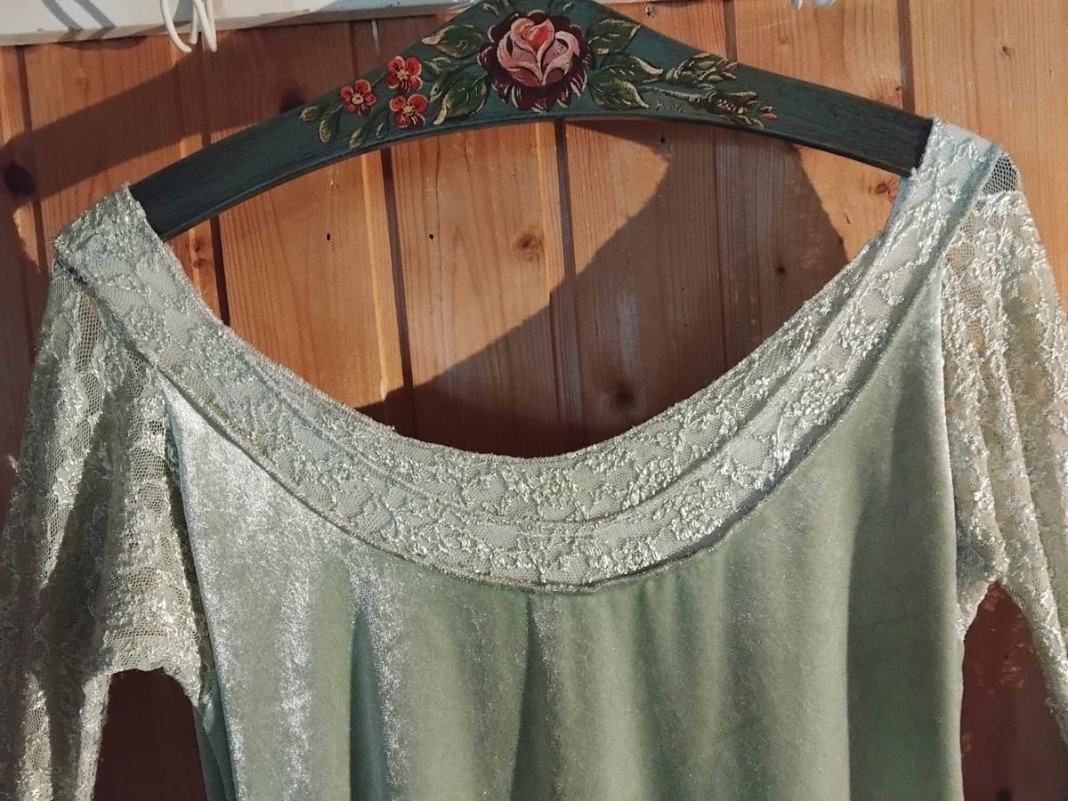 Vestiti: Kleid langarm Samt mit Spitze mintgrün Grösse S M – Usato da Toffen venduto da angie.4 1