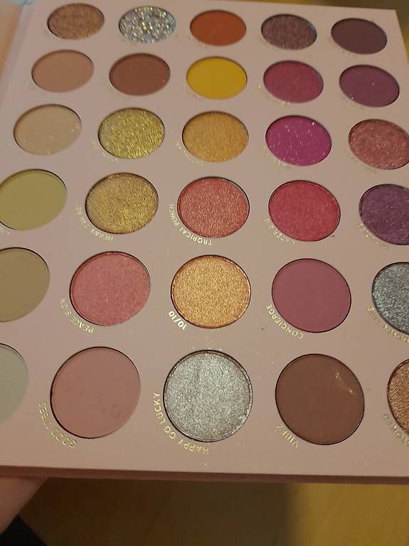 Make-up: Colourpop eyeshadow palette – Usato da Hochdorf venduto da gal_w9hk 4